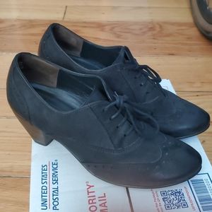 Paul Green Kelsey Booties (heeled brogue oxfords)